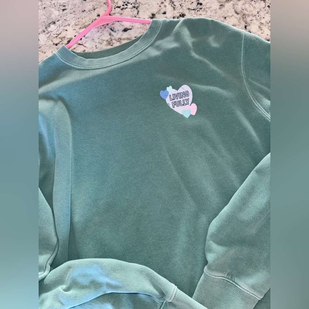 Living Fully Co sweatshirt. Valentine’s Day. Size medium